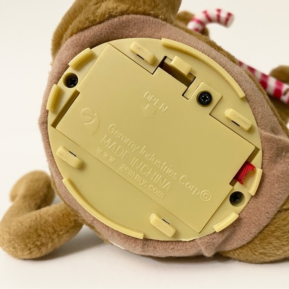 Gemmy Scooby Doo Christmas Dog Plush Singing Dancing Candy Cane Santa Hat - Picture 14 of 17